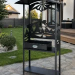 Hot grill covered grill with decorative side panel