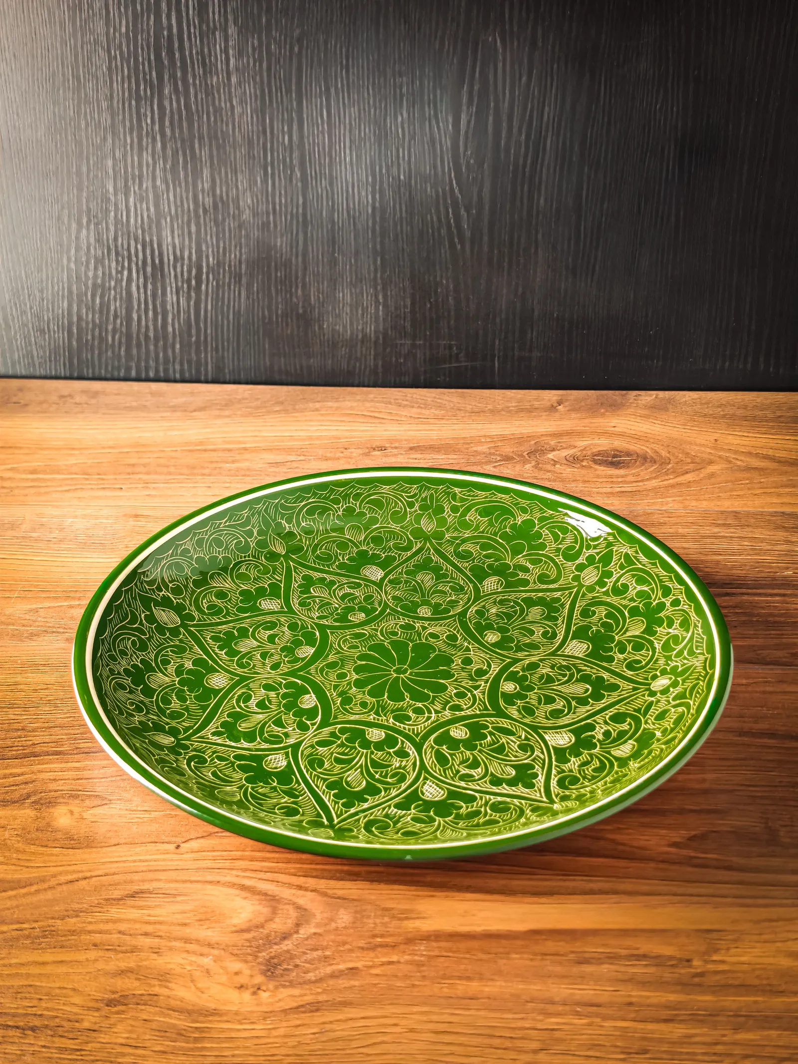 Uzbek plate lagan green ceramic Rishtan 30cm serving platter