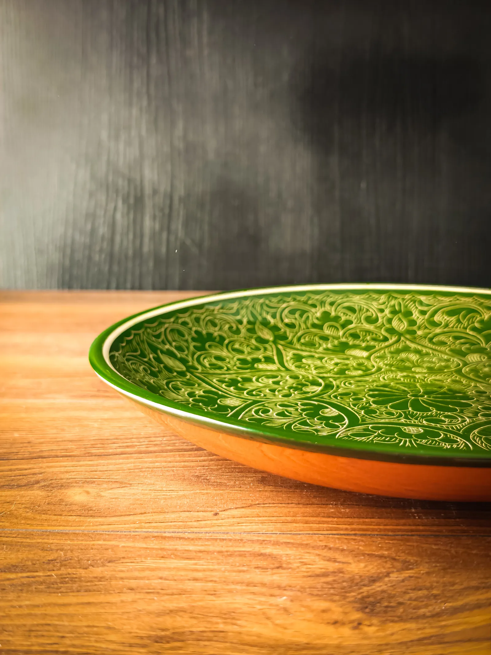 Uzbek plate lagan green ceramic hand-painted Rishtan 30cm