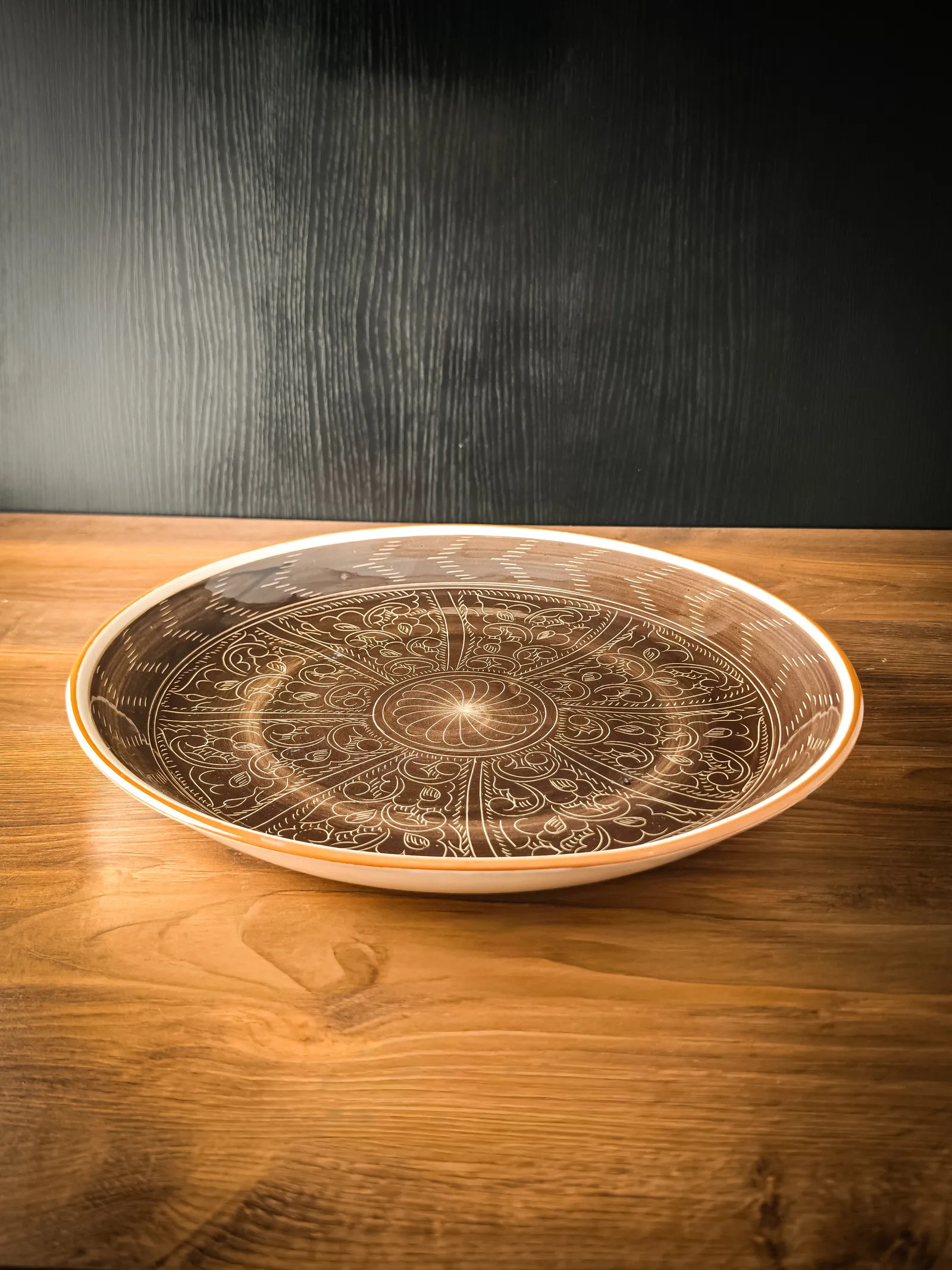 Uzbek plate lyagan brown pencil Rishtan ceramic 38 cm