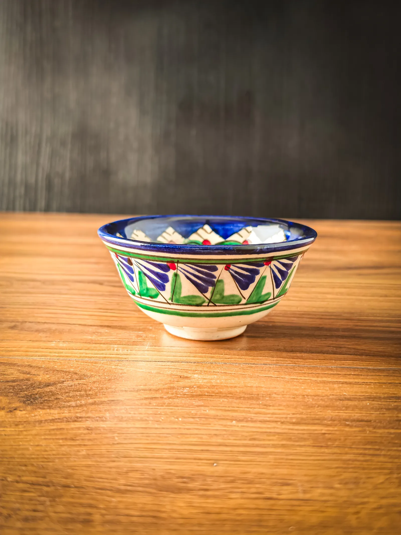 Usbeki kauss 11 cm traditsioonilise ornamendiga keraamiline teekauss