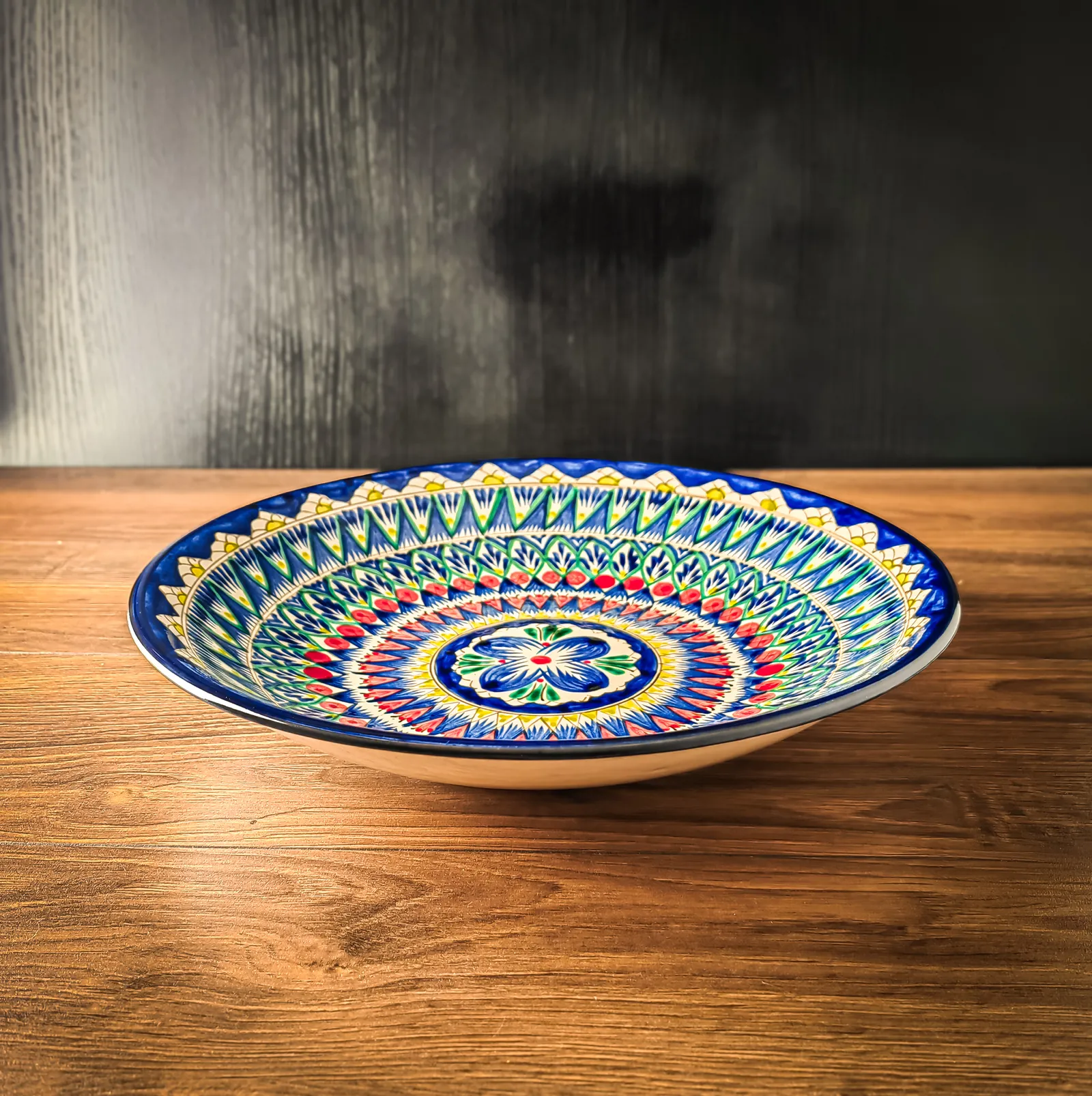 Usbeki praetaldrik Ljagan Mehrob 34 cm traditsiooniline ornament
