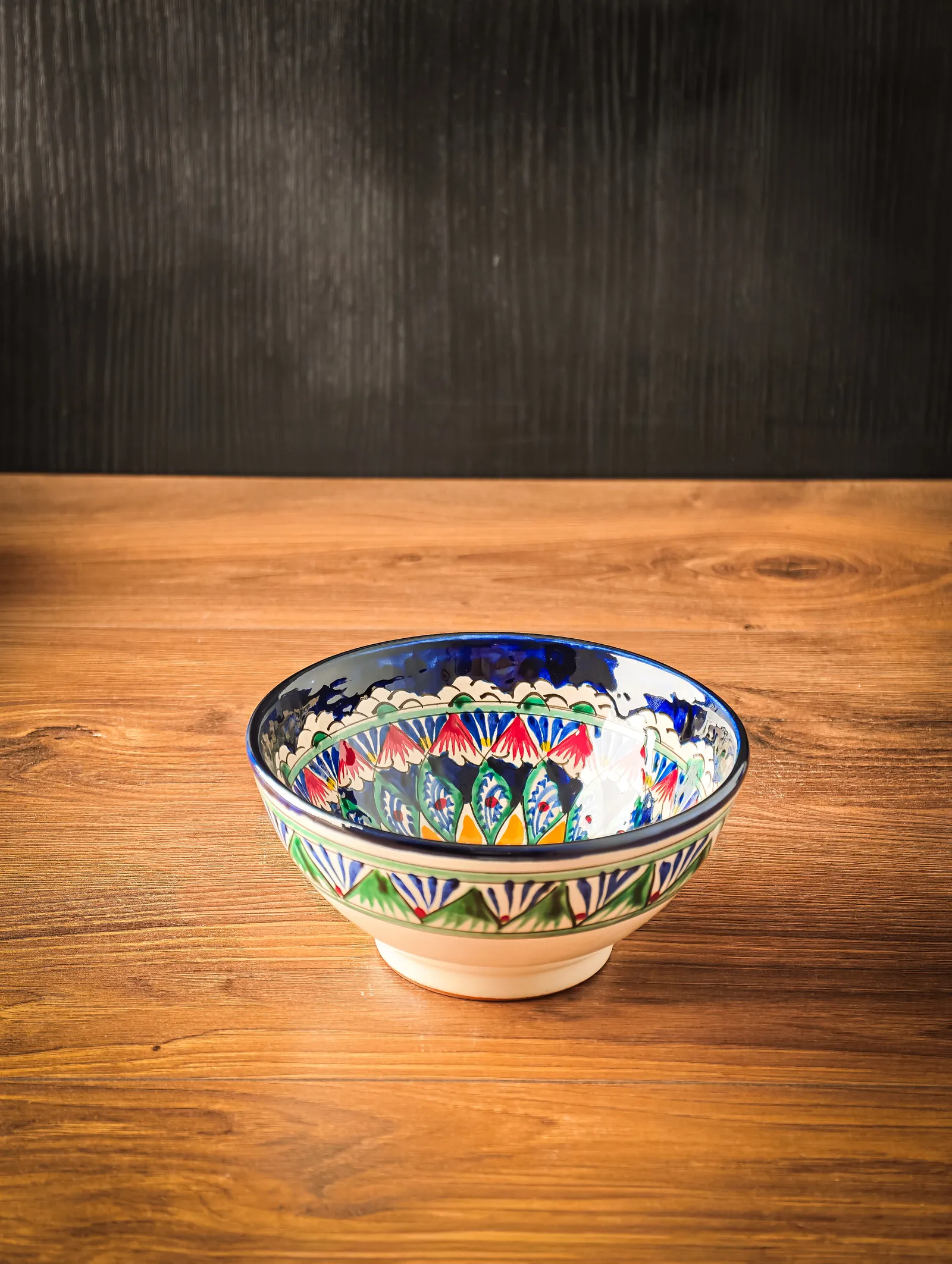 Usbeki kauss 15 cm traditsioonilise ornamentidega keraamiline