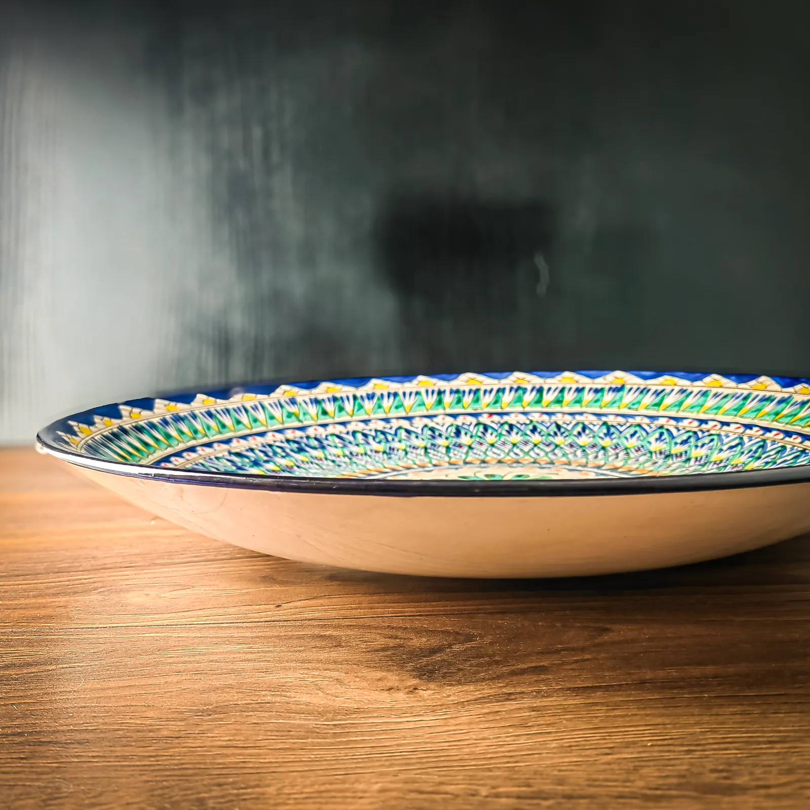Usbeki praetaldrik ljagan Mehrob 42 cm traditsiooniline keraamika
