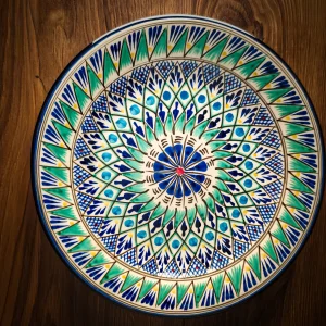 Usbeki praetaldrik ljagan mehrob 28 cm idamaise ornamendiga keraamika